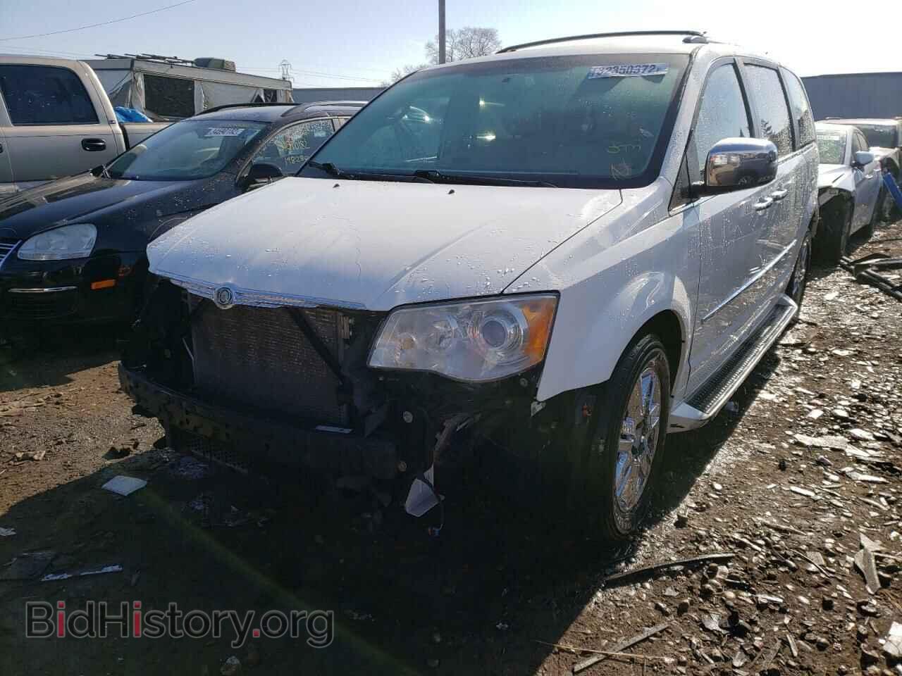2009 CHRYSLER MINIVAN - VIN: 2A8HR64X89R507369 - Фото 2