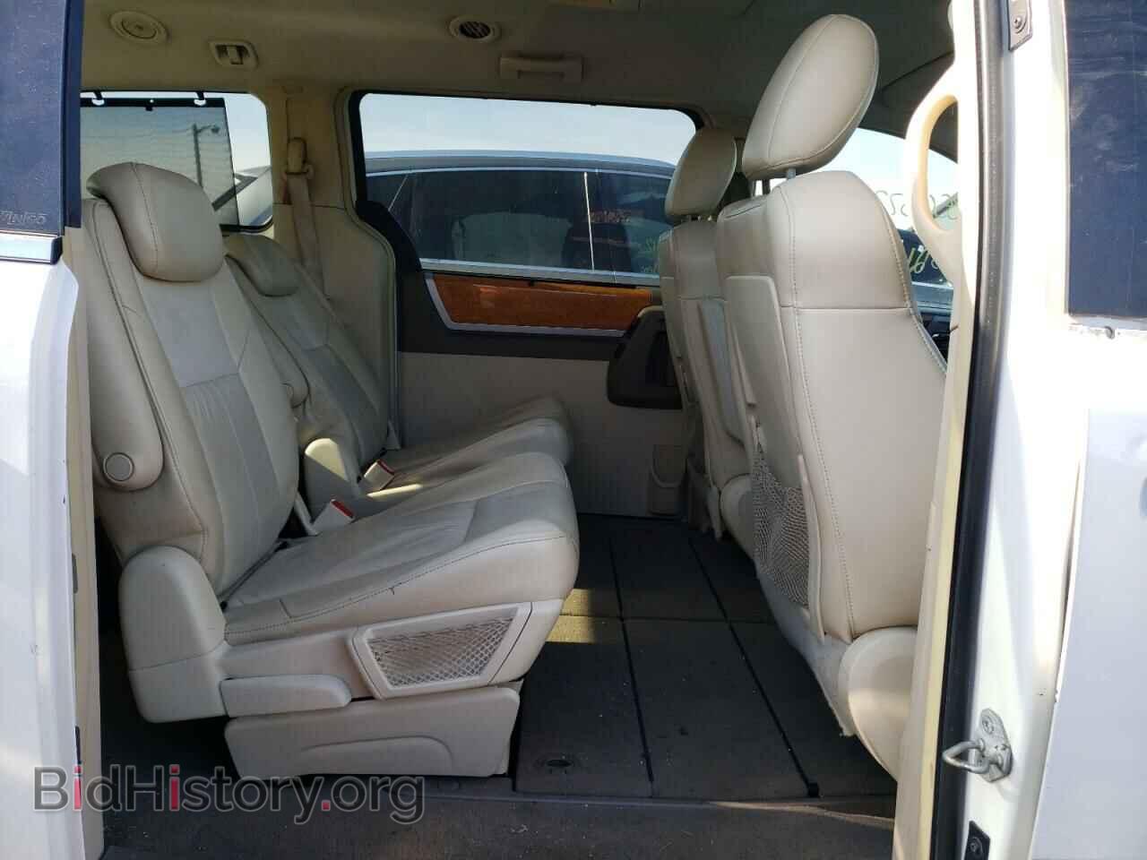 2009 CHRYSLER MINIVAN - VIN: 2A8HR64X89R507369 - Фото 6