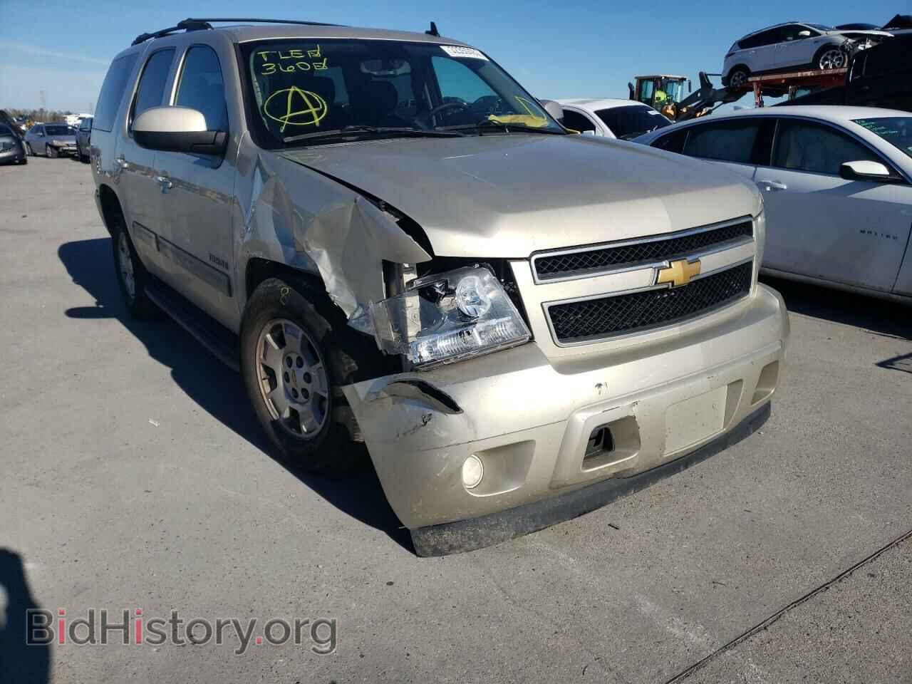 Фотография 1GNSCAE06DR320575 - CHEVROLET TAHOE 2013