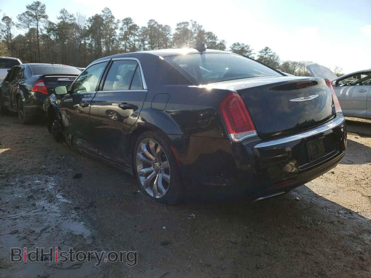 2017 CHRYSLER 300 - VIN: 2C3CCAAG0HH580156 - Фото 3
