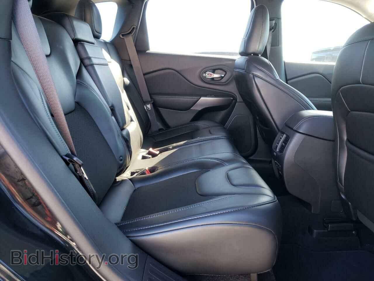 2019 JEEP CHEROKEE - VIN: 1C4PJLLB2KD226580 - Фото 6