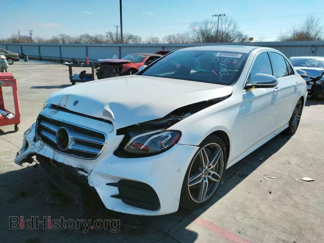 2018 MERCEDES-BENZ E-CLASS - VIN: WDDZF4JB2JA349076 - Фото 2
