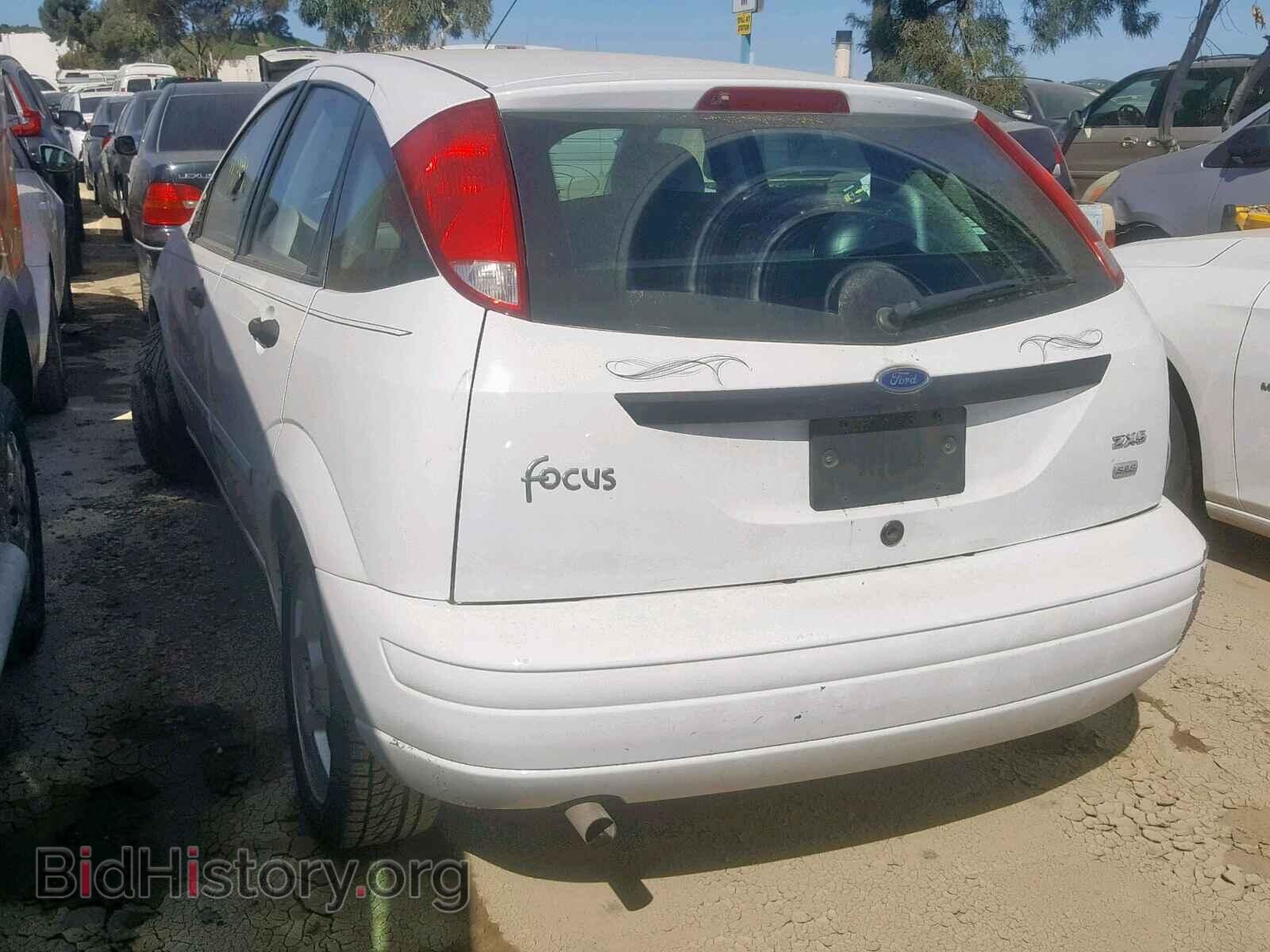 2005 FORD FOCUS - VIN: 3FAFP37NX5R105635 - Фото 3