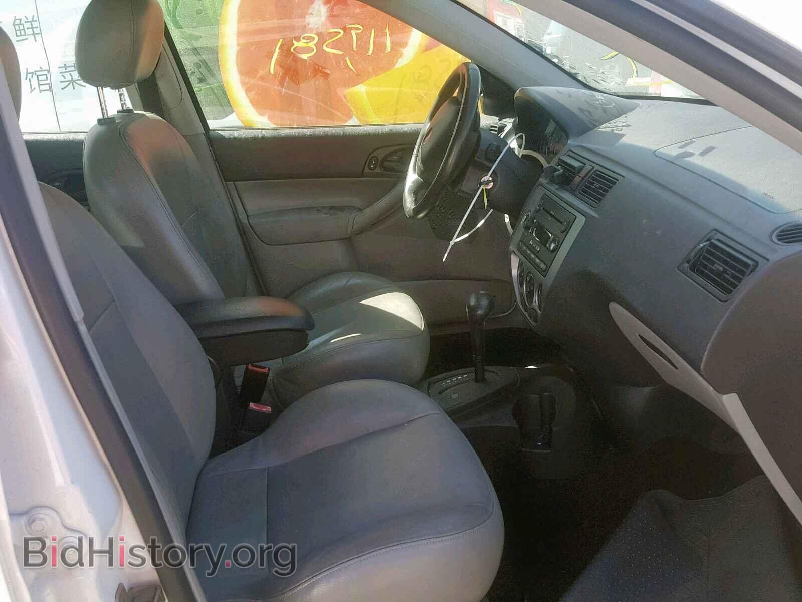 2005 FORD FOCUS - VIN: 3FAFP37NX5R105635 - Фото 5