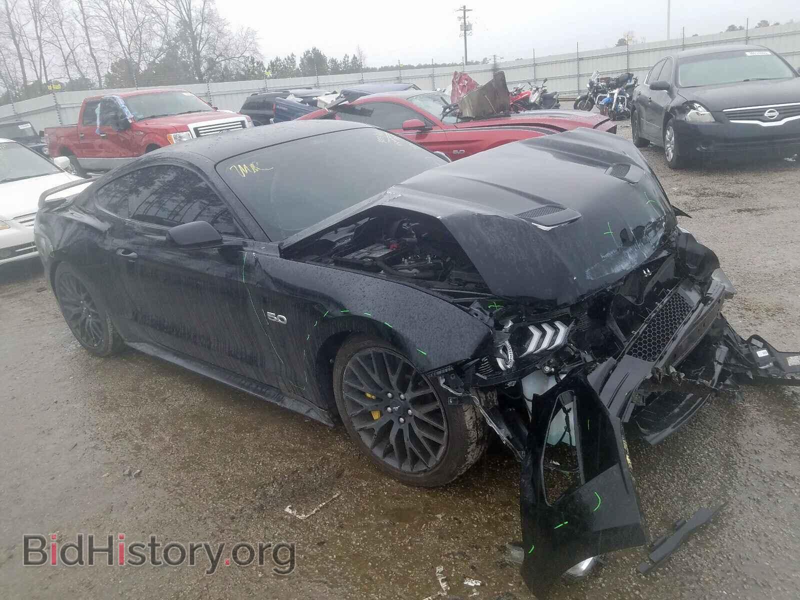 Photo 1FA6P8CF9J5145875 - FORD MUSTANG 2018