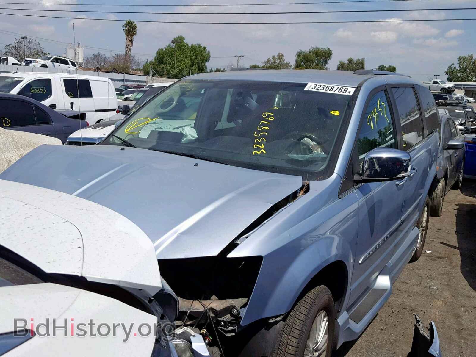 2013 CHRYSLER TOWN & COU - VIN: 2C4RC1GG8DR711044 - Фото 2