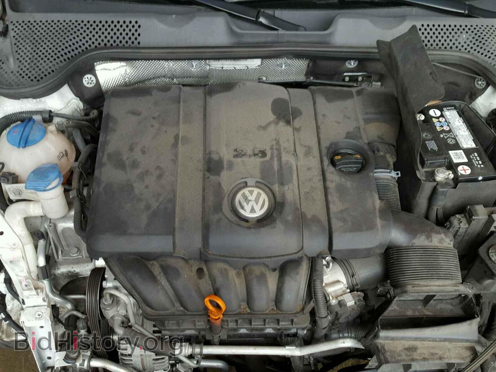 2013 VOLKSWAGEN BEETLE - VIN: 3VWFP7AT6DM660339 - Фото 7