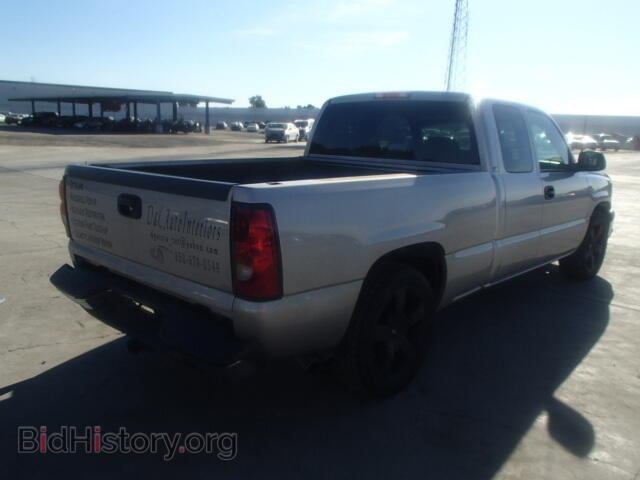 2005 CHEVROLET SILVERADO - VIN: 2GCEC19V751176864 - Фото 4