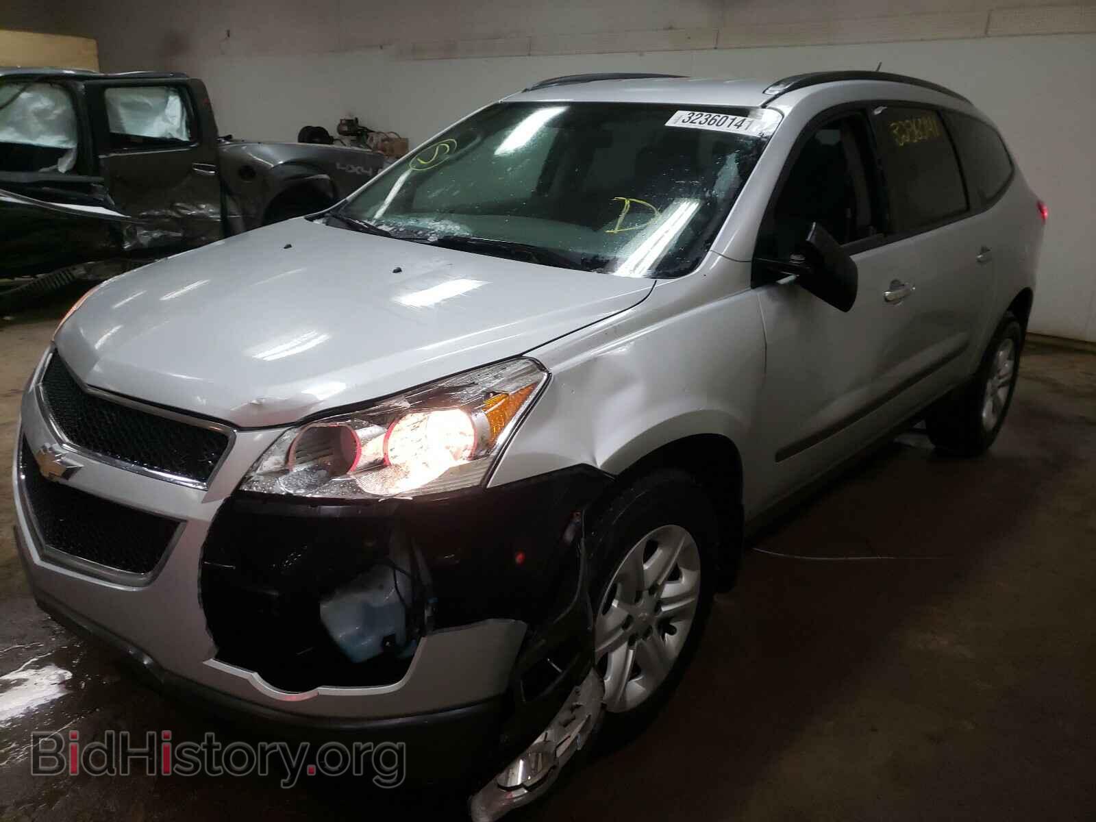2011 CHEVROLET TRAVERSE - VIN: 1GNKVEED8BJ373830 - Фото 2