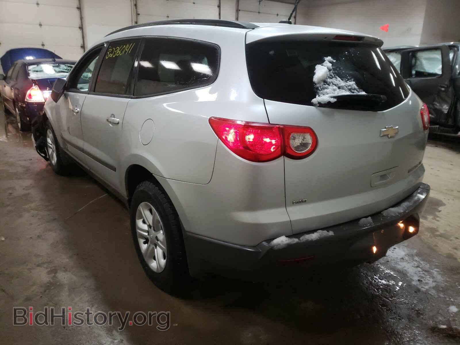 2011 CHEVROLET TRAVERSE - VIN: 1GNKVEED8BJ373830 - Фото 3