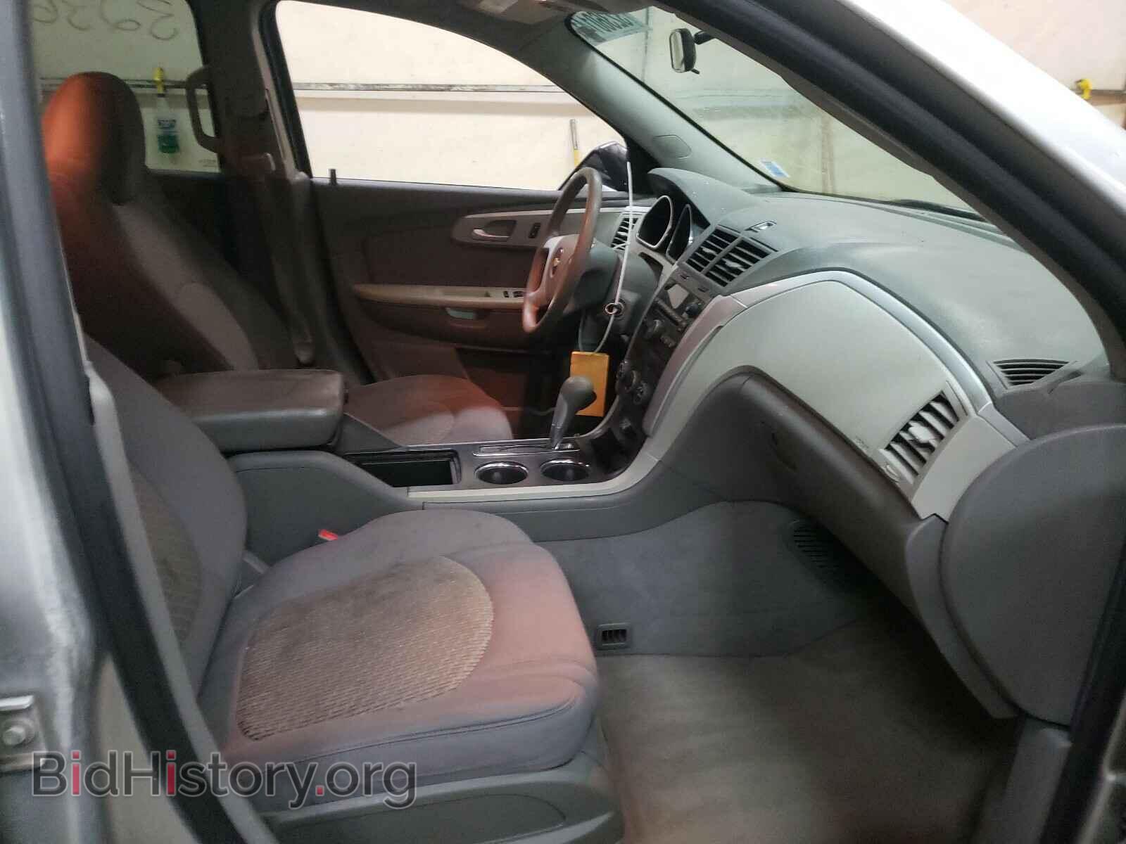 2011 CHEVROLET TRAVERSE - VIN: 1GNKVEED8BJ373830 - Фото 5