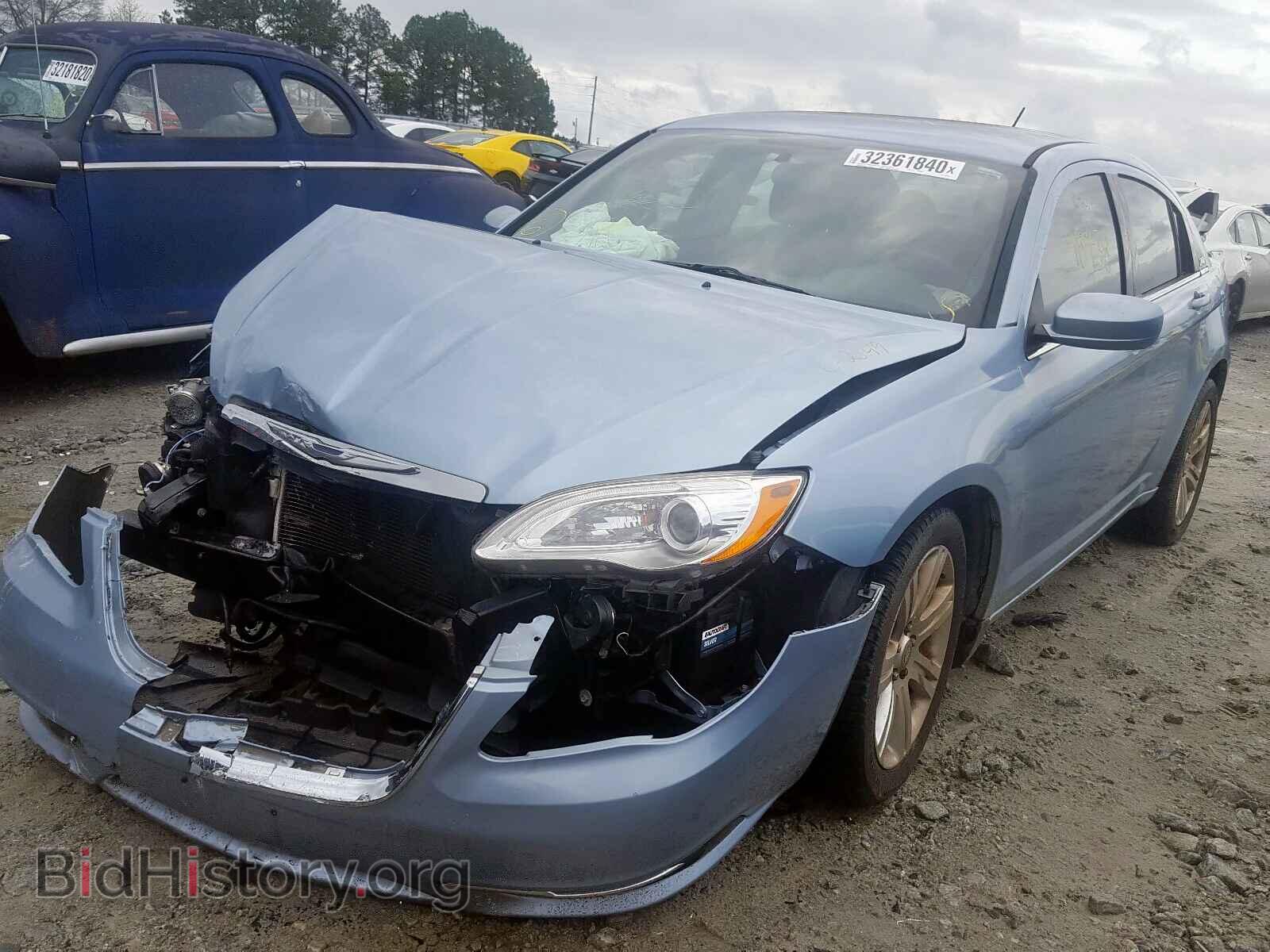 2013 CHRYSLER 200 - VIN: 1C3CCBAB9DN705022 - Фото 2