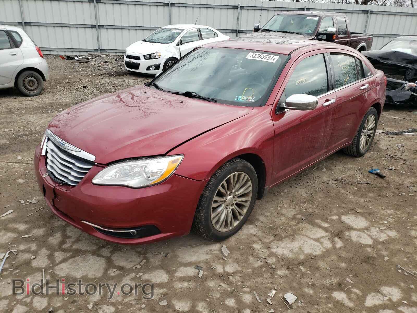 2012 CHRYSLER 200 - VIN: 1C3CCBCB1CN108006 - Фото 2