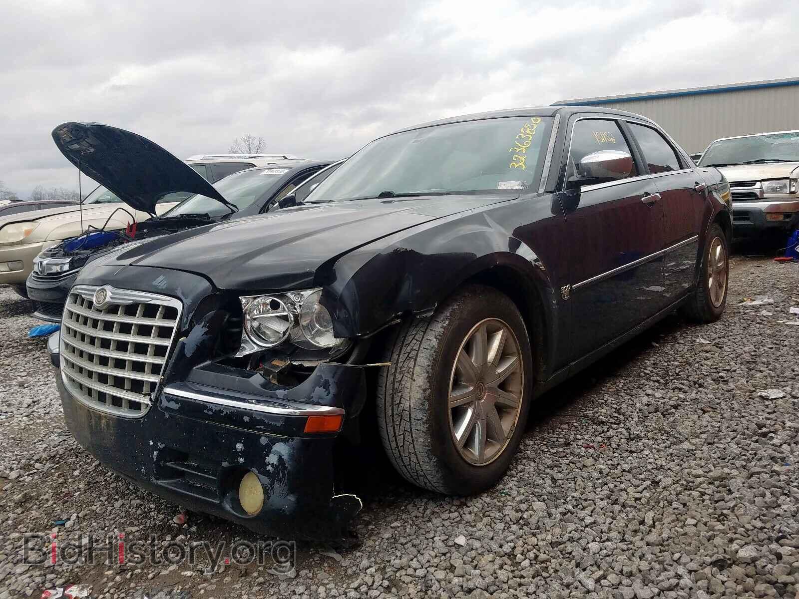 2007 CHRYSLER 300 - VIN: 2C3KA63HX7H811423 - Фото 2