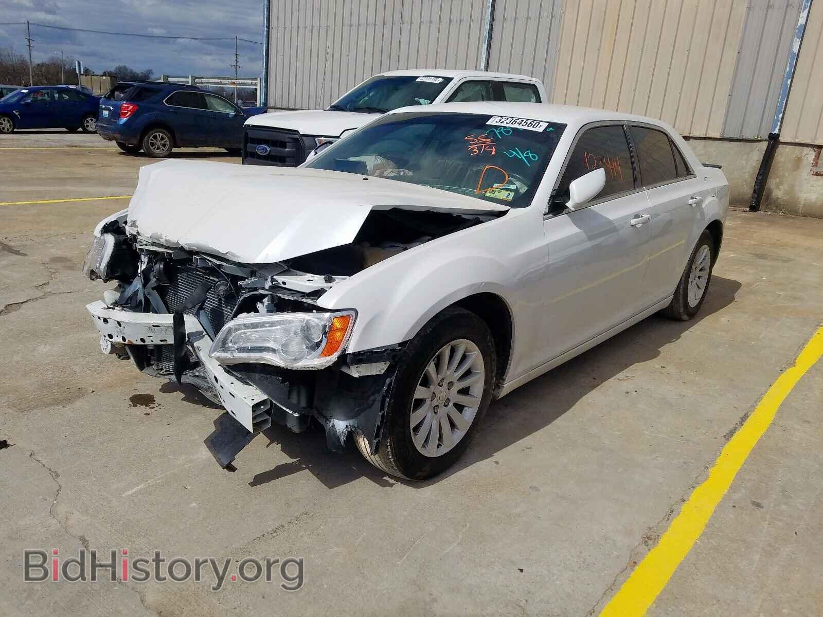 2013 CHRYSLER 300 - VIN: 2C3CCAAG6DH577899 - Фото 2