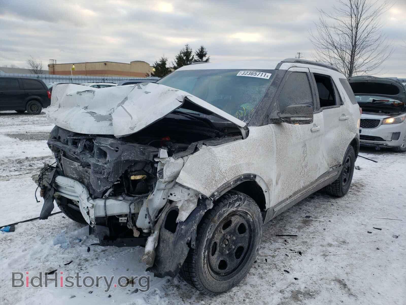 2017 FORD EXPLORER - VIN: 1FM5K7D82HGA71773 - Photo 2
