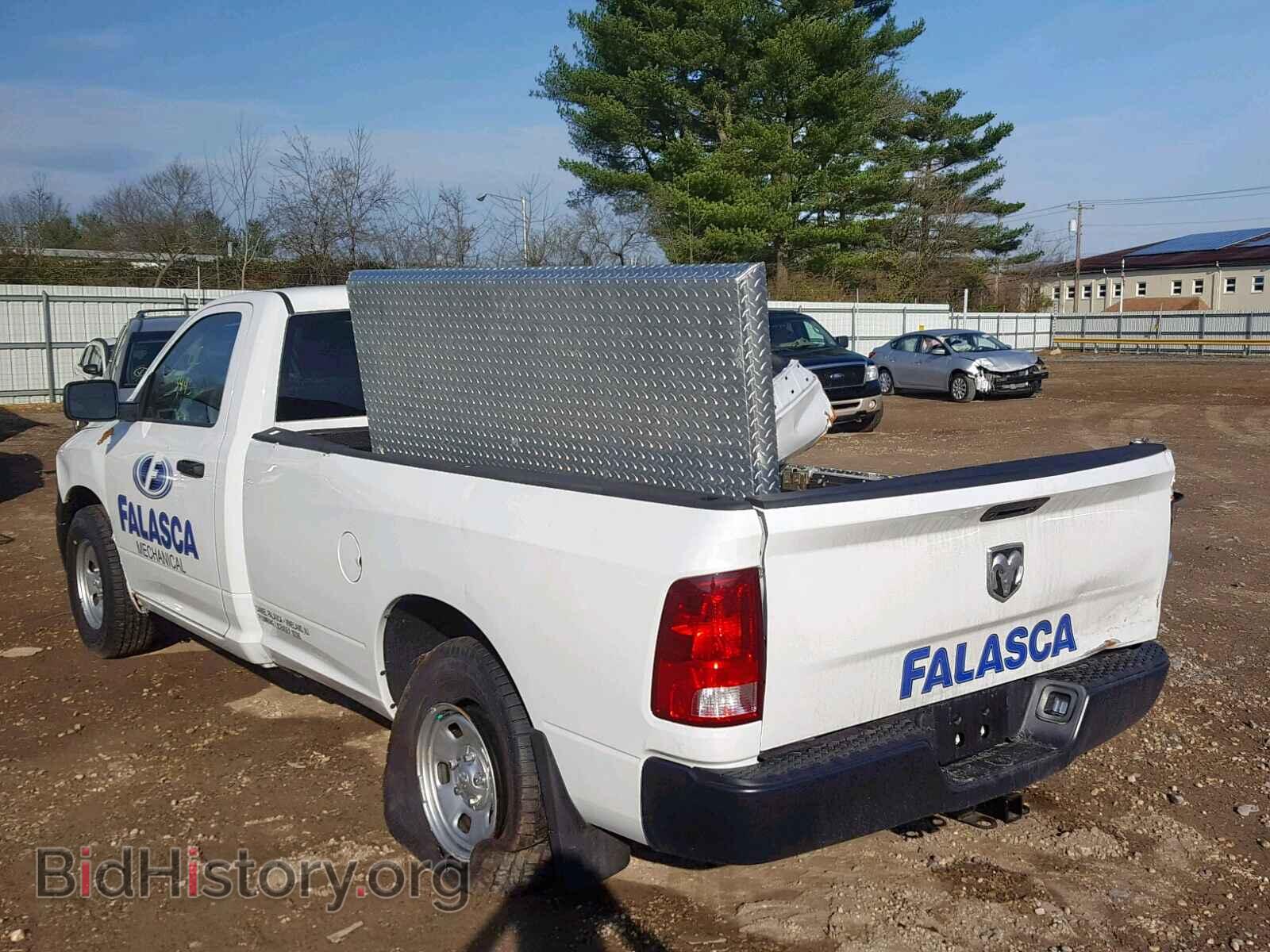 2019 RAM 1500 CLASS - VIN: 3C6JR6DG8KG512373 - Фото 3