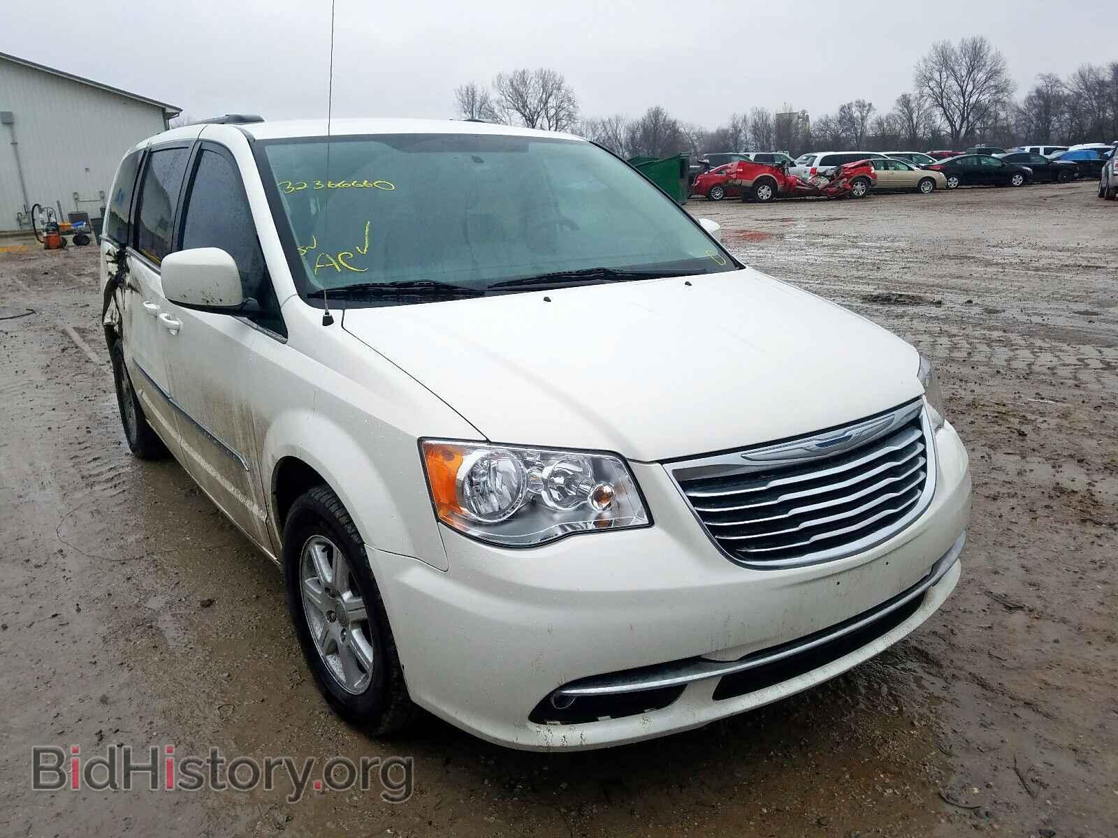 Photo 2A4RR5DG1BR734392 - CHRYSLER TOWN & COU 2011