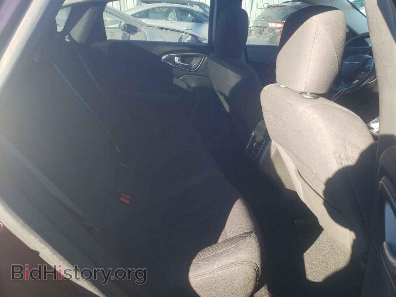 2015 CHRYSLER 200 - VIN: 1C3CCCAB6FN588122 - Фото 6
