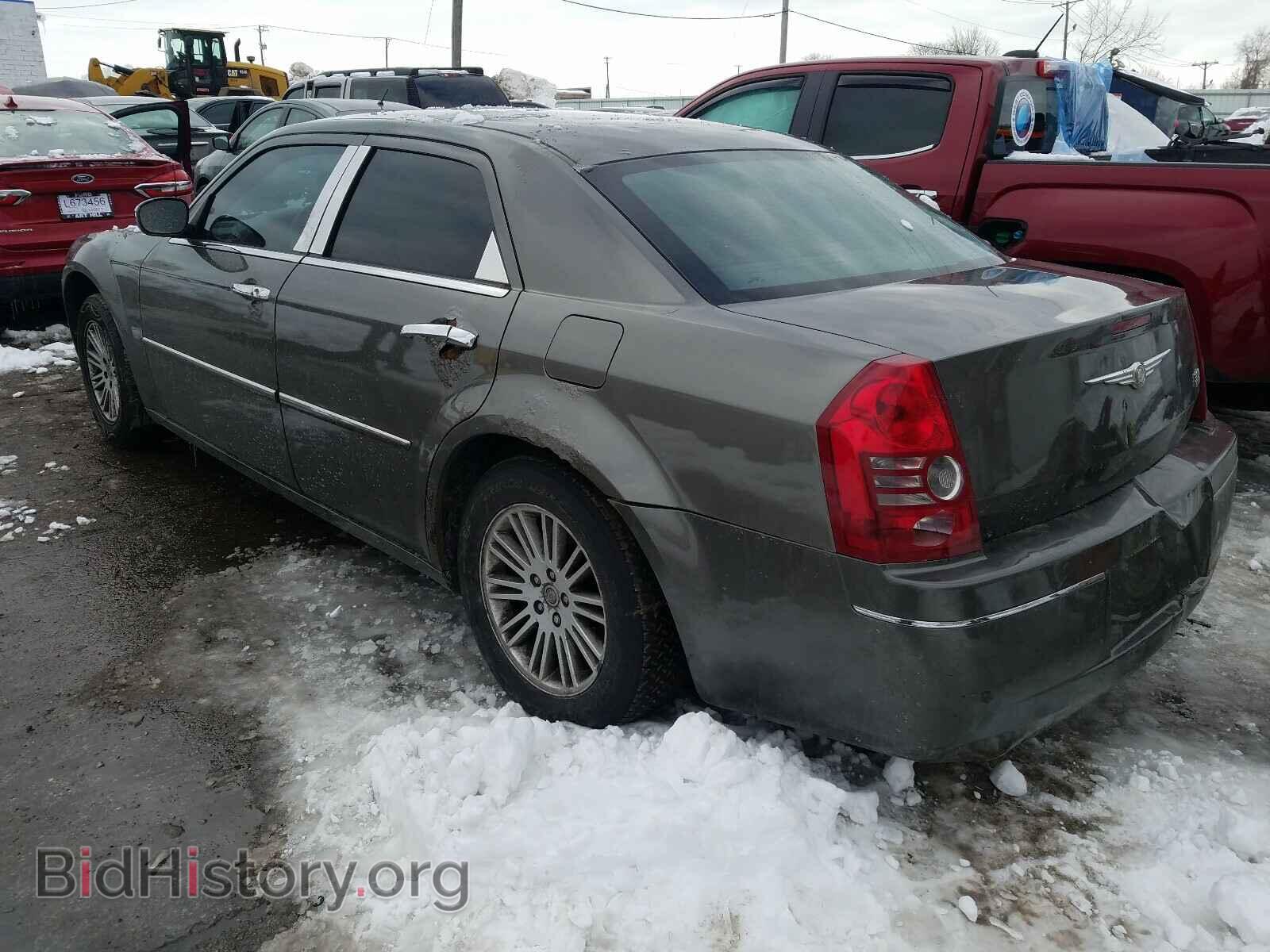 2010 CHRYSLER 300 - VIN: 2C3CA5CV7AH115923 - Фото 3