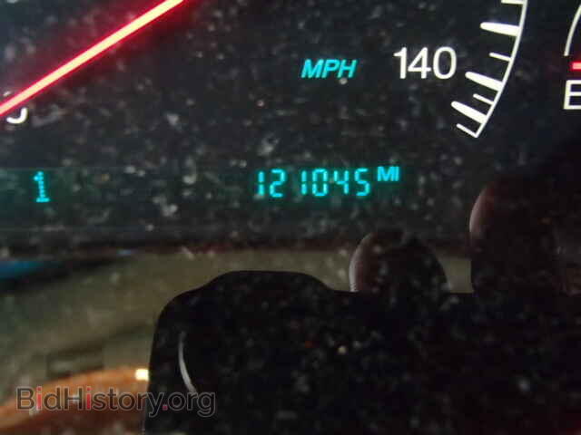 2000 CADILLAC DEVILLE - VIN: 1G6KF5798YU252174 - Photo 8
