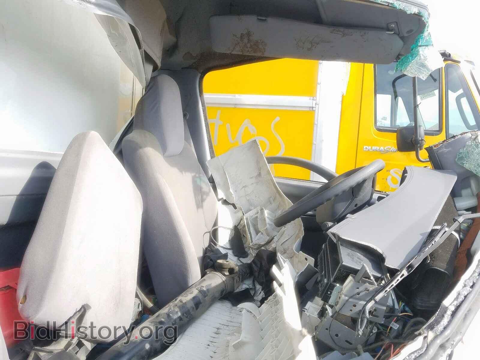 2018 ISUZU NPR - VIN: 54DC4W1B3JS805173 - Photo 5