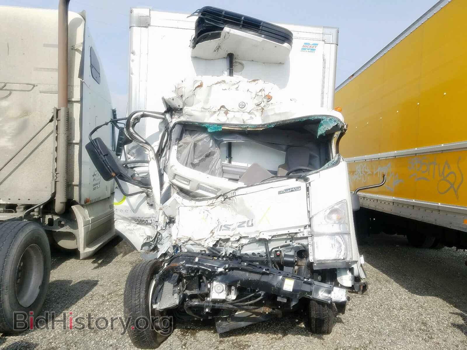 2018 ISUZU NPR - VIN: 54DC4W1B3JS805173 - Photo 9