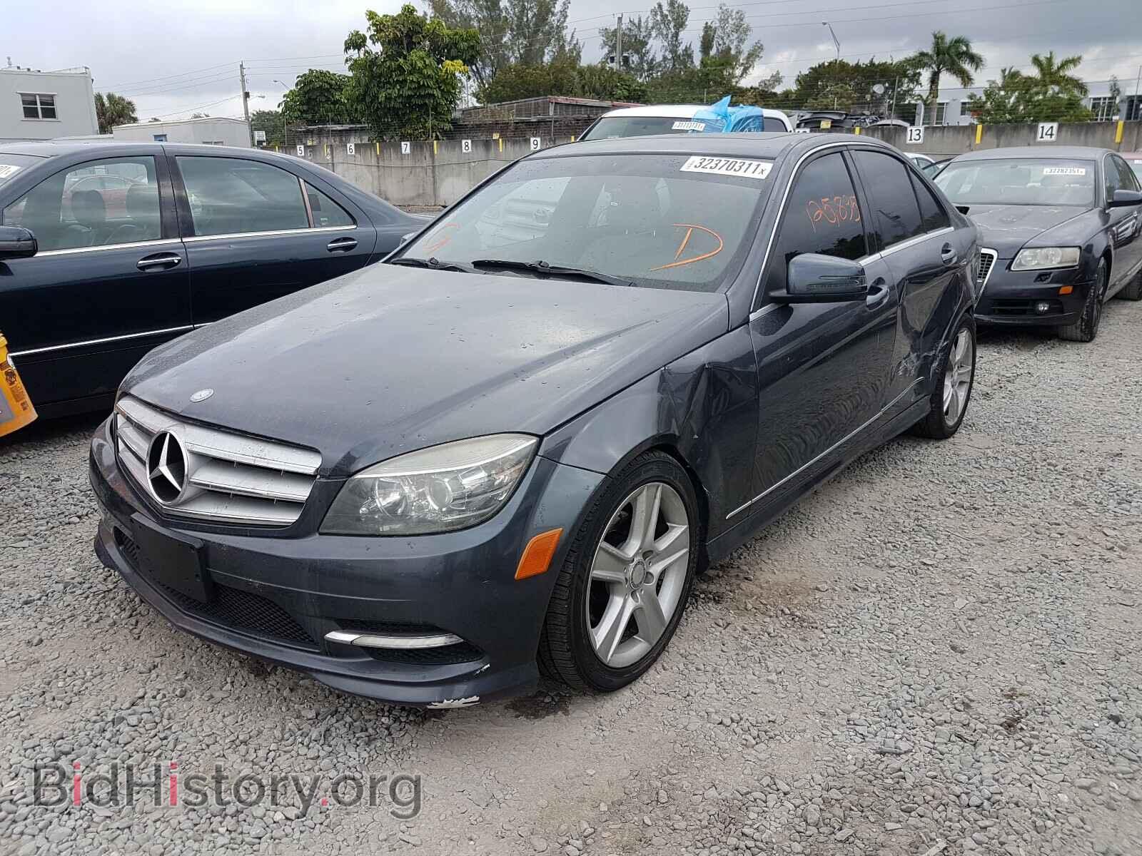 2011 MERCEDES-BENZ C-CLASS - VIN: WDDGF8BB2BR141344 - Фото 2