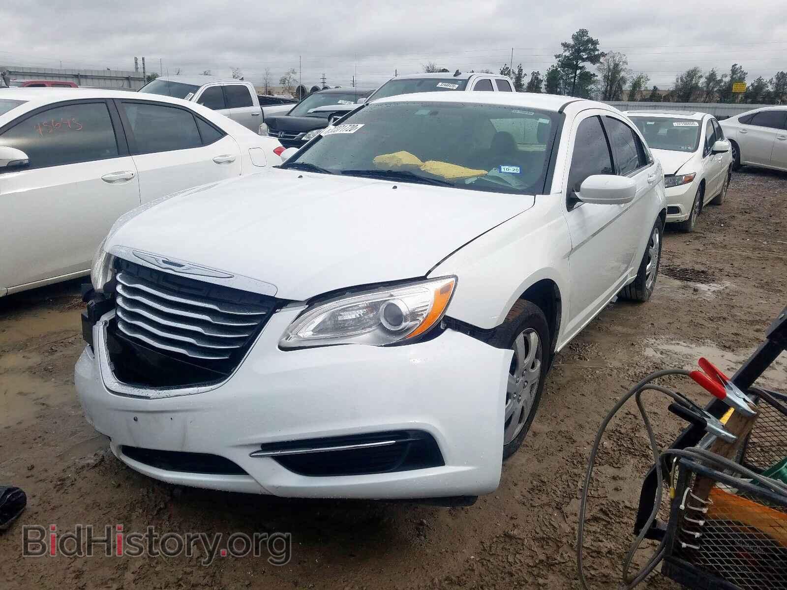 2014 CHRYSLER 200 - VIN: 1C3CCBAB8EN205435 - Фото 2