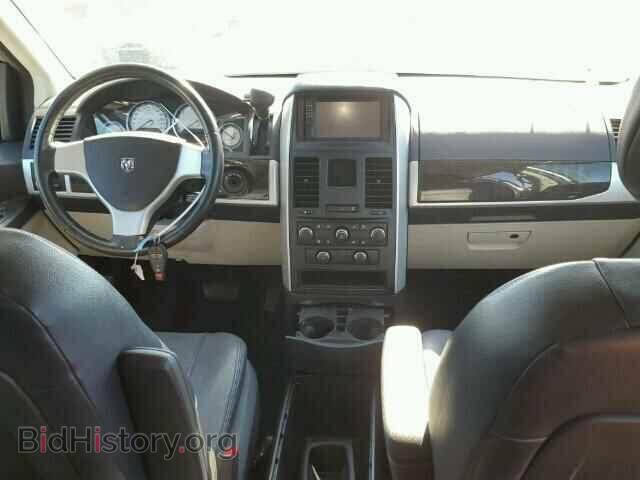 2010 DODGE CARAVAN - VIN: 2D4RN5D13AR444606 - Фото 9