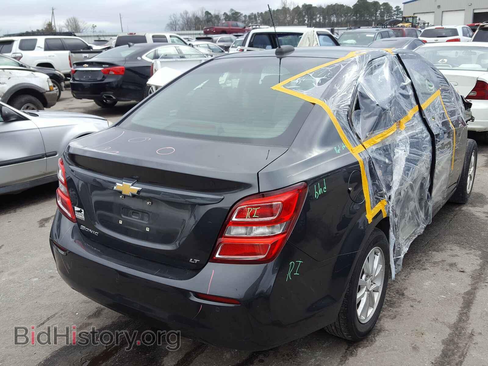2018 CHEVROLET SONIC - VIN: 1G1JD5SH4J4101814 - Фото 4