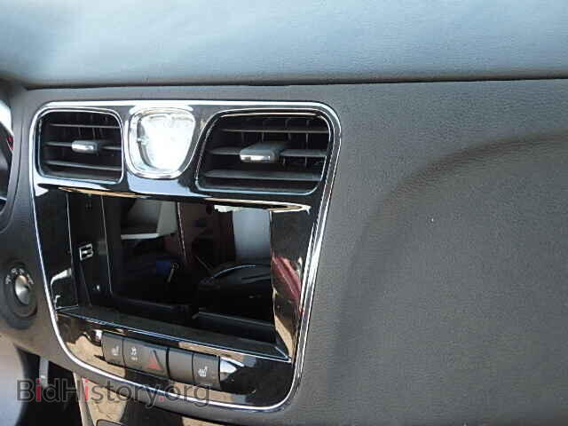 2012 CHRYSLER 200 - VIN: 1C3CCBCB8CN303973 - Фото 10