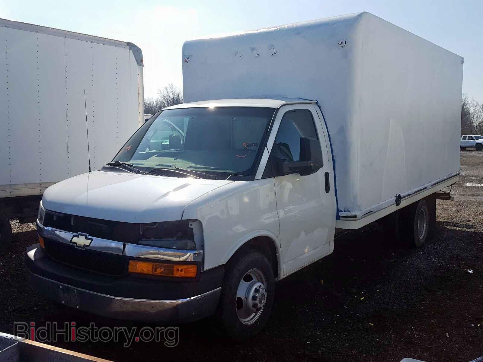 2016 CHEVROLET EXPRESS - VIN: 1GB3GSCG1G1189716 - Фото 2