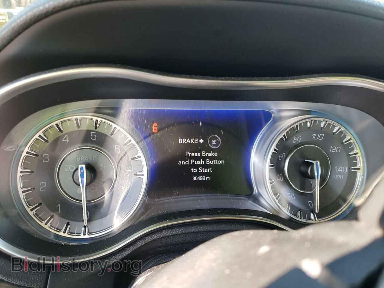 2019 CHRYSLER 300 - VIN: 2C3CCAKG5KH689895 - Фото 8