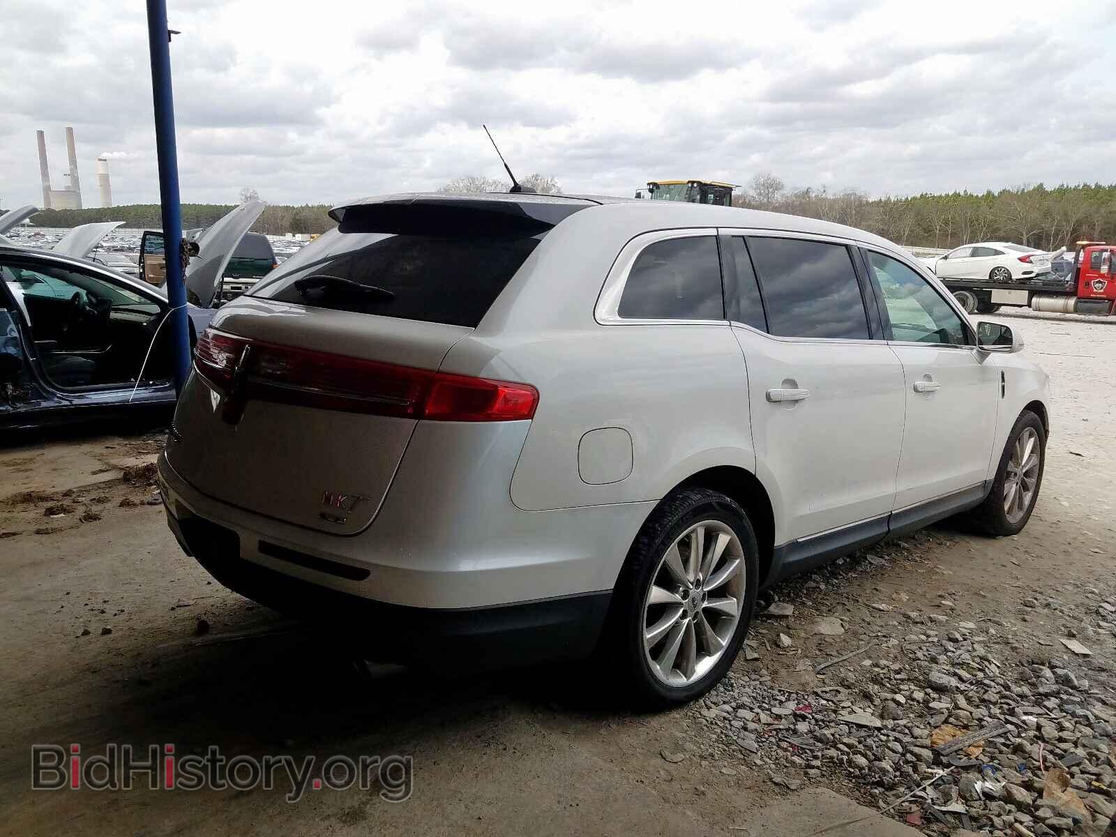 2011 LINCOLN MKT - VIN: 2LMHJ5AT4BBJ54301 - Фото 4