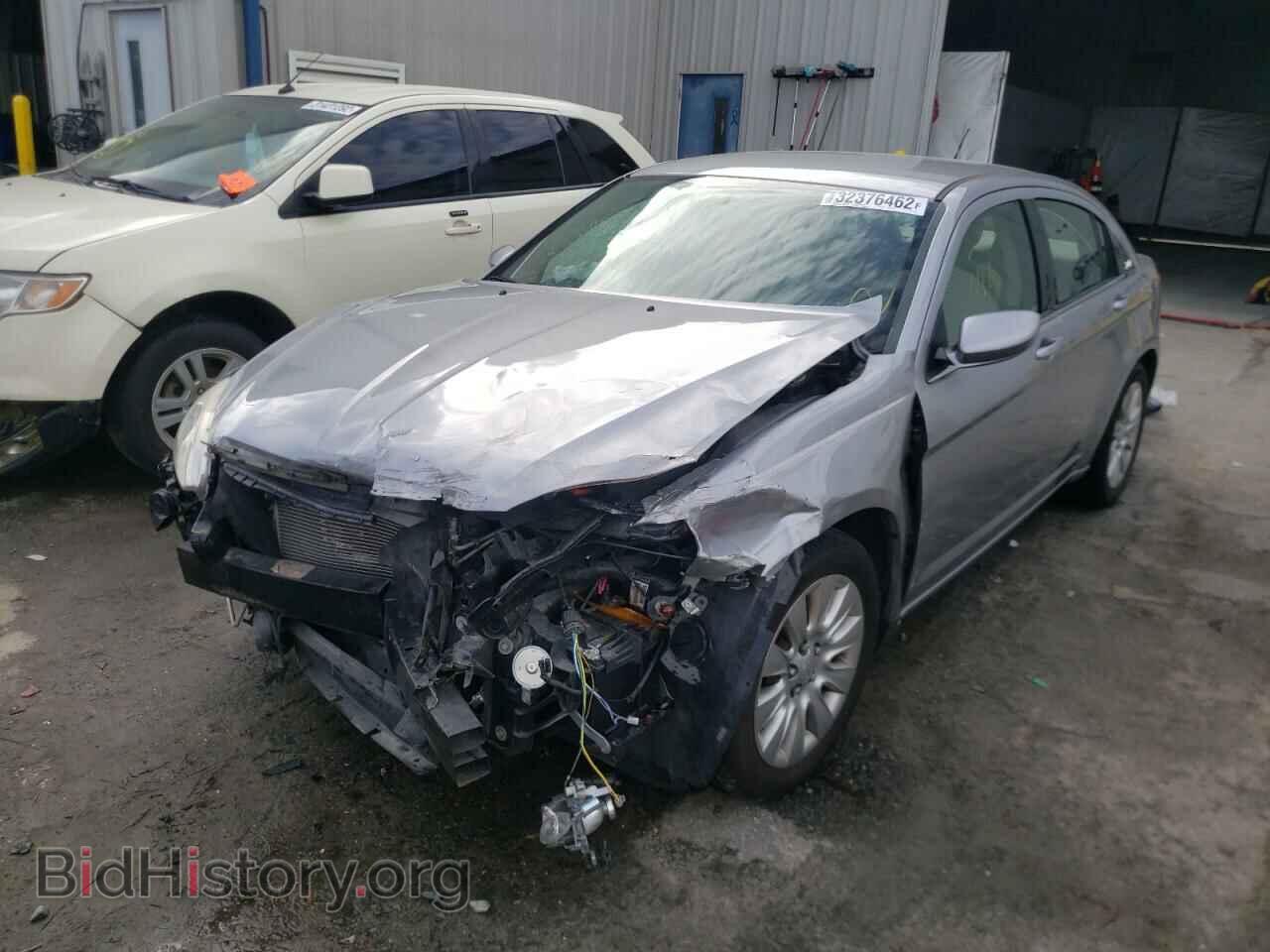 2014 CHRYSLER 200 - VIN: 1C3CCBAG1EN150015 - Фото 2