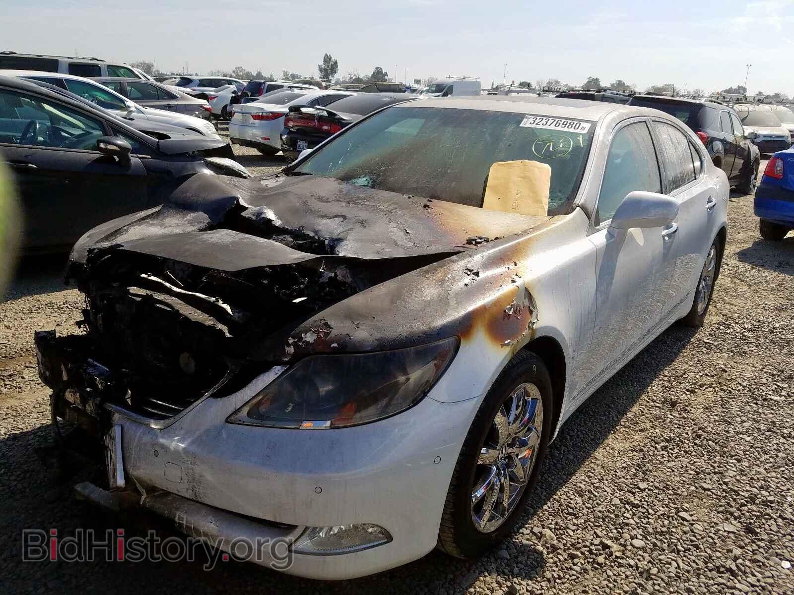 2008 LEXUS LS460 - VIN: JTHBL46F485081200 - Фото 2
