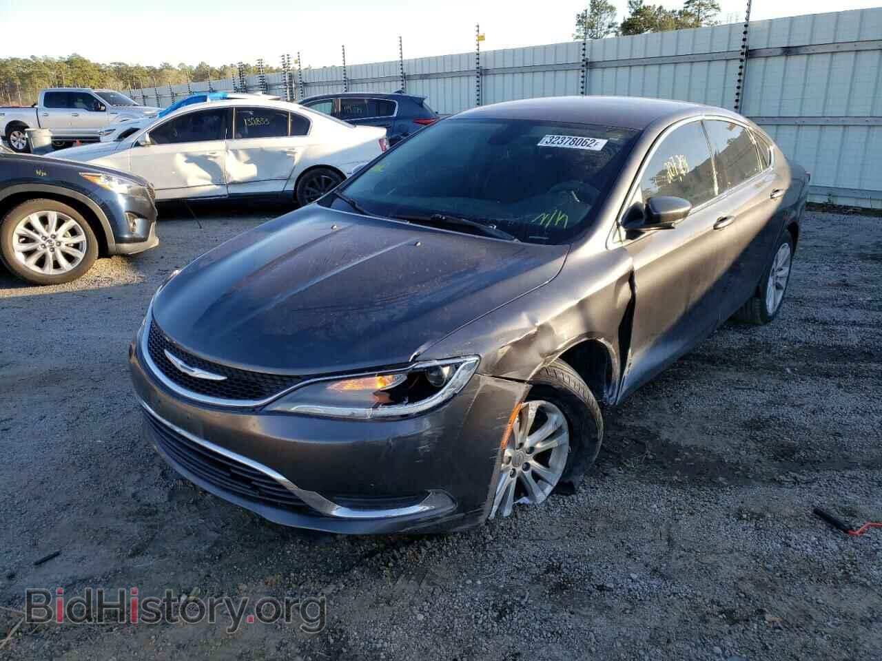 2015 CHRYSLER 200 - VIN: 1C3CCCAB6FN675275 - Фото 2