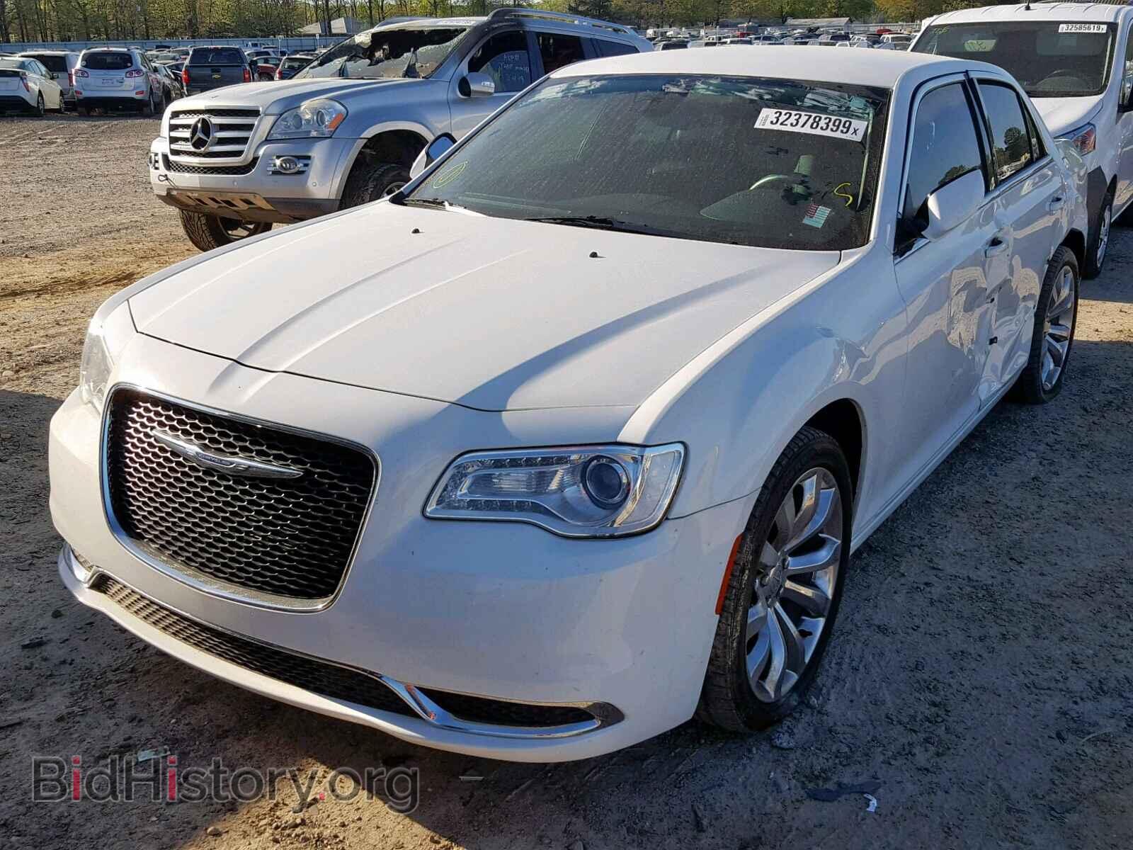 2016 CHRYSLER 300 - VIN: 2C3CCAAG6GH313764 - Фото 2