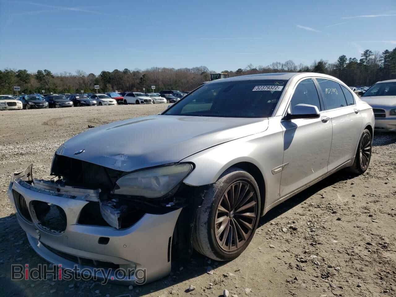 2011 BMW 7 SERIES - VIN: WBAKB4C5XBC574993 - Фото 2