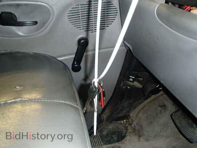 2000 FORD ECONOLINE - VIN: 1FTNE24L9YHB78722 - Фото 10