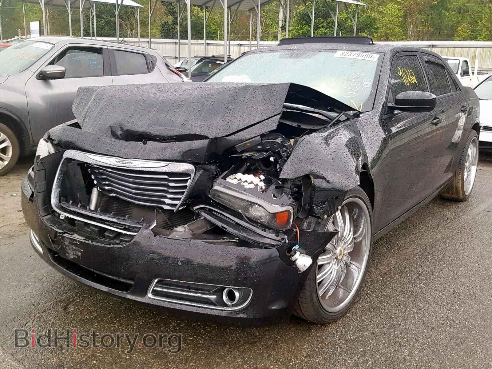 2014 CHRYSLER 300 - VIN: 2C3CCAGG4EH379234 - Фото 2