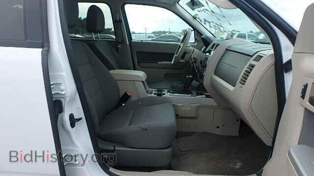 2009 FORD ESCAPE - VIN: 1FMCU59309KC56258 - Фото 5