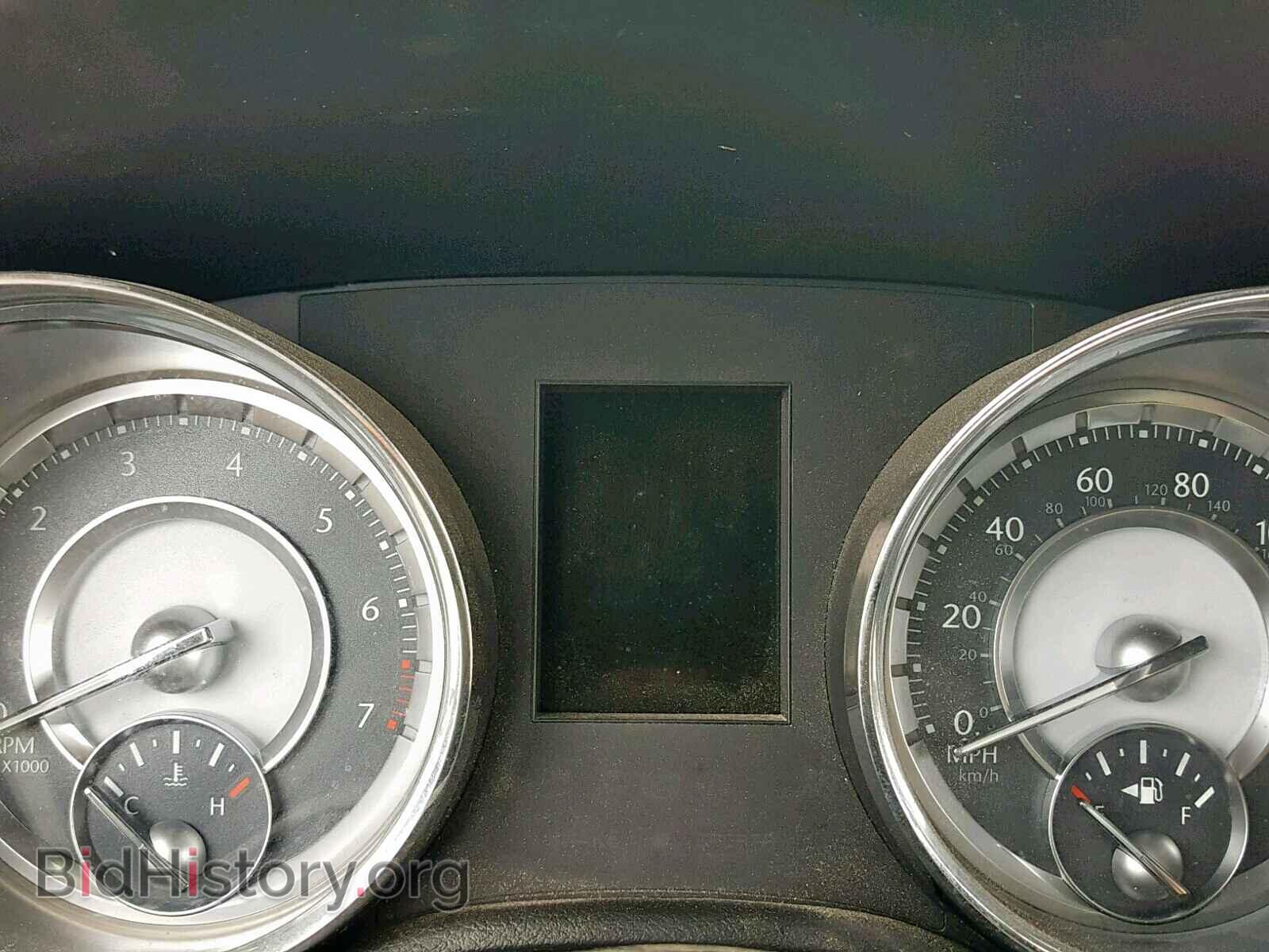 2014 CHRYSLER 300 - VIN: 2C3CCAAG3EH358092 - Фото 8