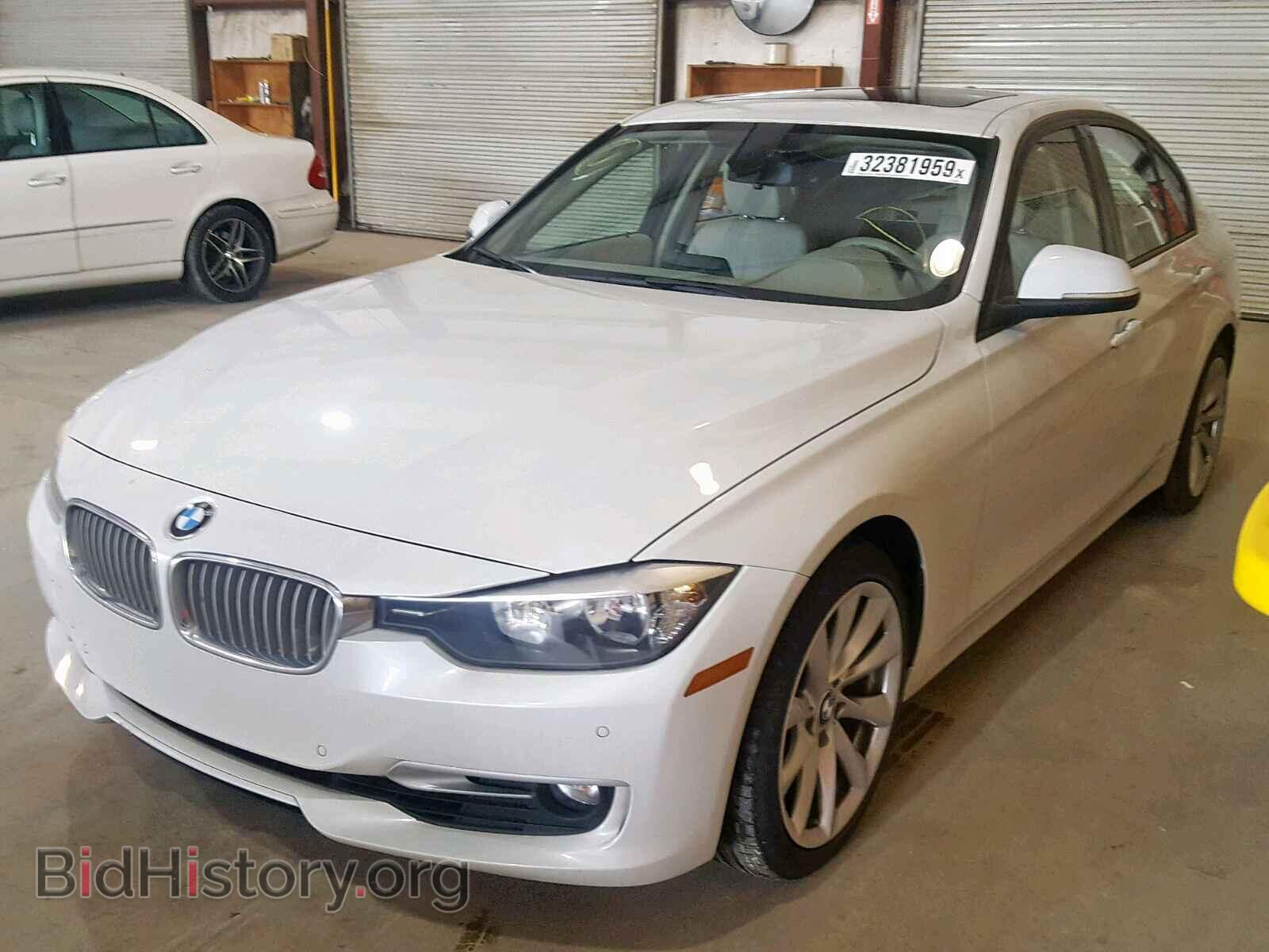 2013 BMW 328 I - VIN: WBA3A5C5XDF601849 - Фото 2