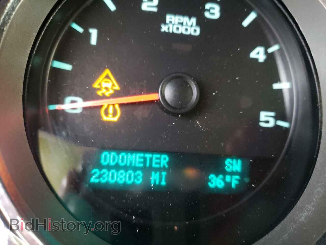 2011 GMC SIERRA - VIN: 1GT120C86BF246065 - Фото 8