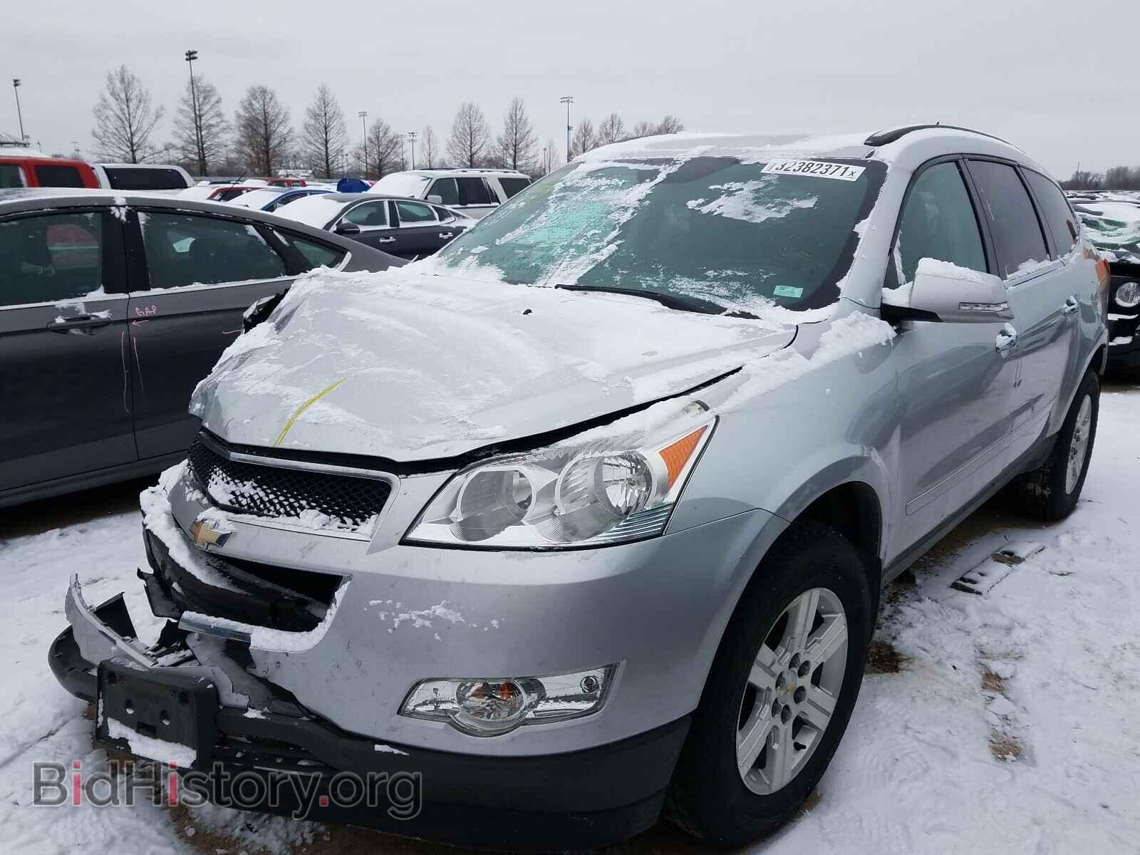 2012 CHEVROLET TRAVERSE - VIN: 1GNKRJEDXCJ303048 - Фото 2