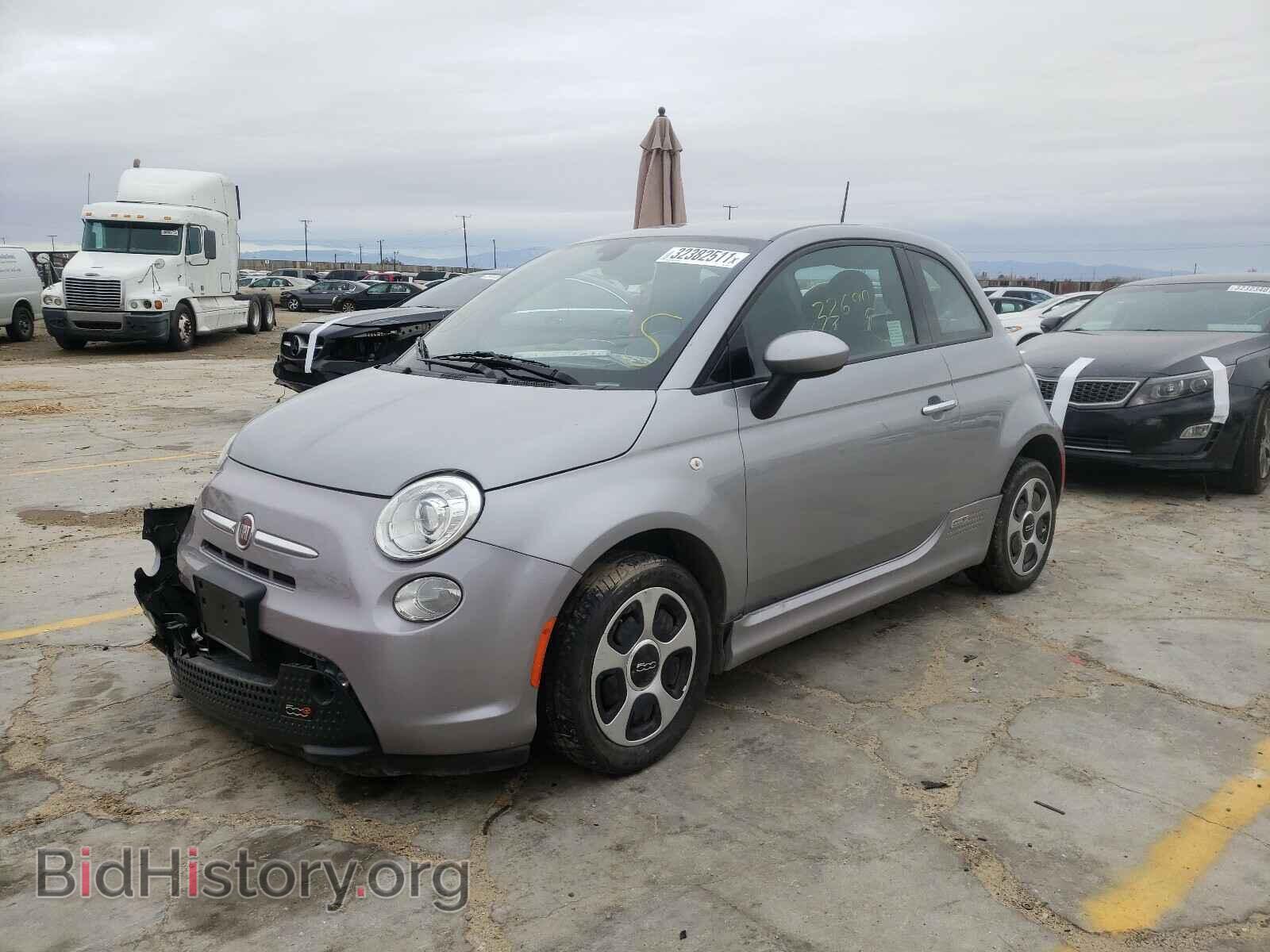 2017 FIAT 500 - VIN: 3C3CFFGE3HT530062 - Photo 2