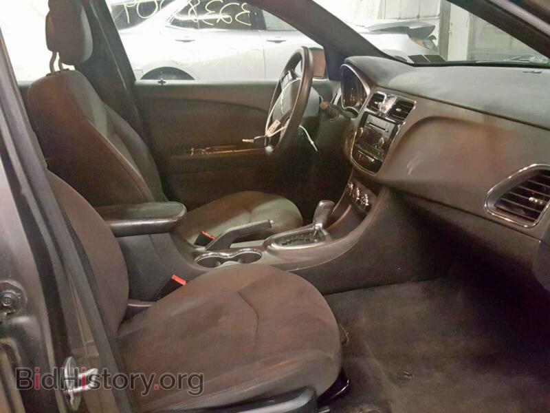 2012 Chrysler 200 (VIN 1C3CCBAB0CN228883) — photo 5 of 10