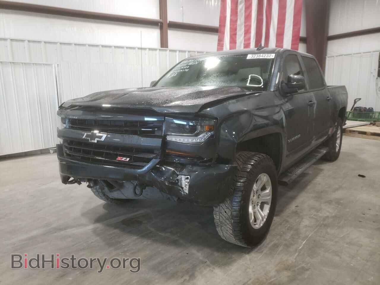 2018 CHEVROLET SILVERADO - VIN: 3GCUKREC3JG215100 - Фото 2